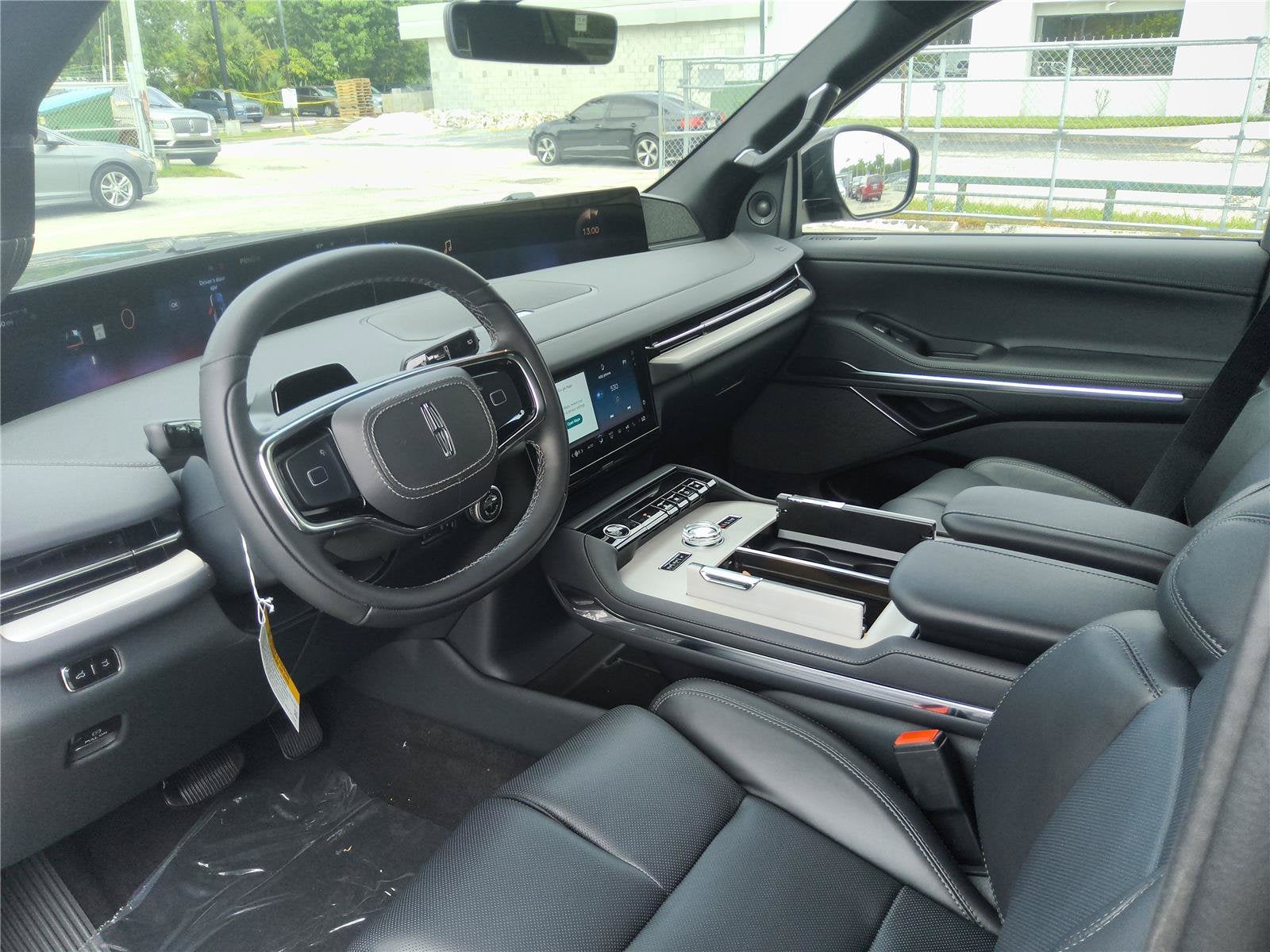 2027 Lincoln Navigator L