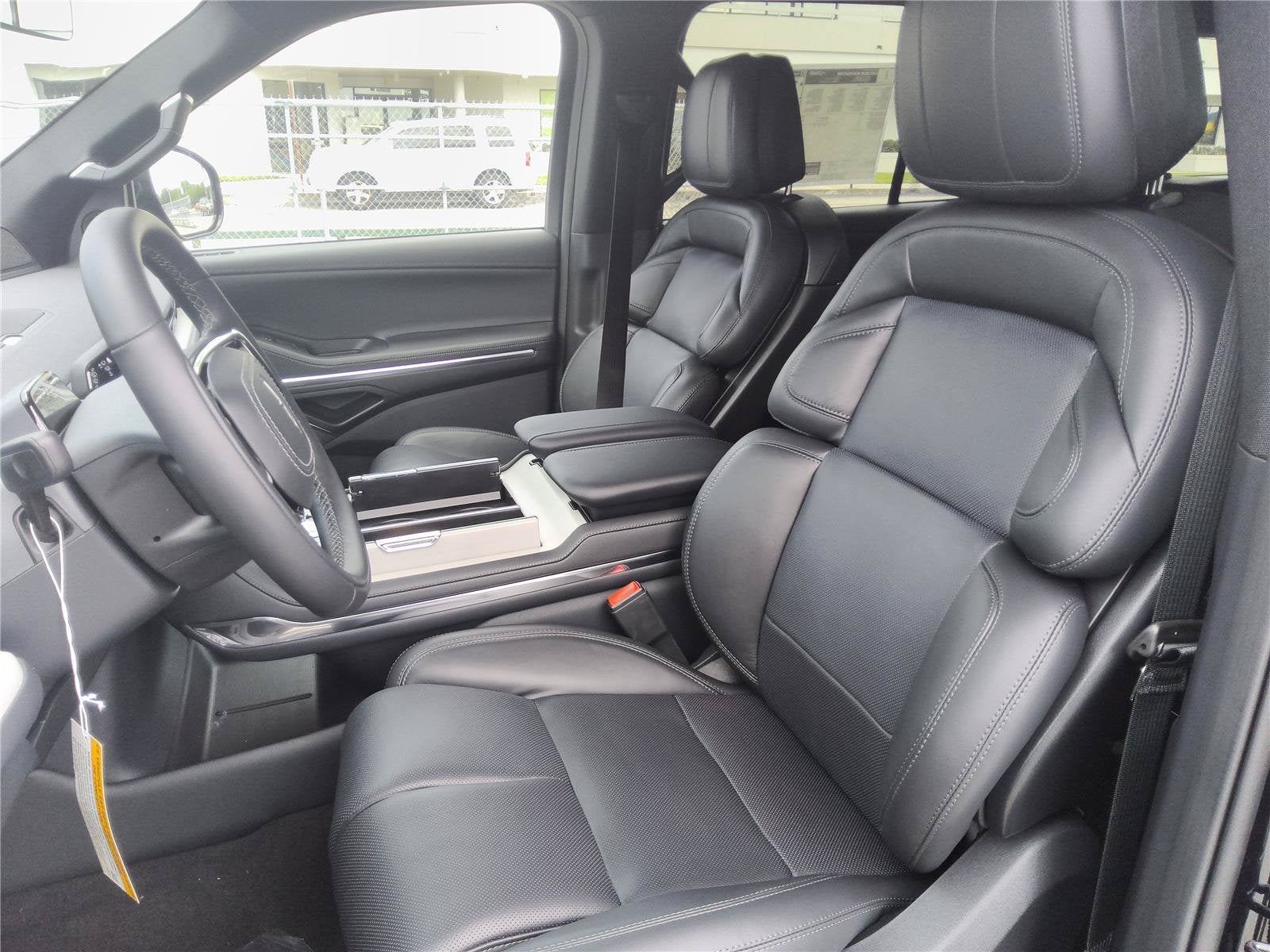 2027 Lincoln Navigator L