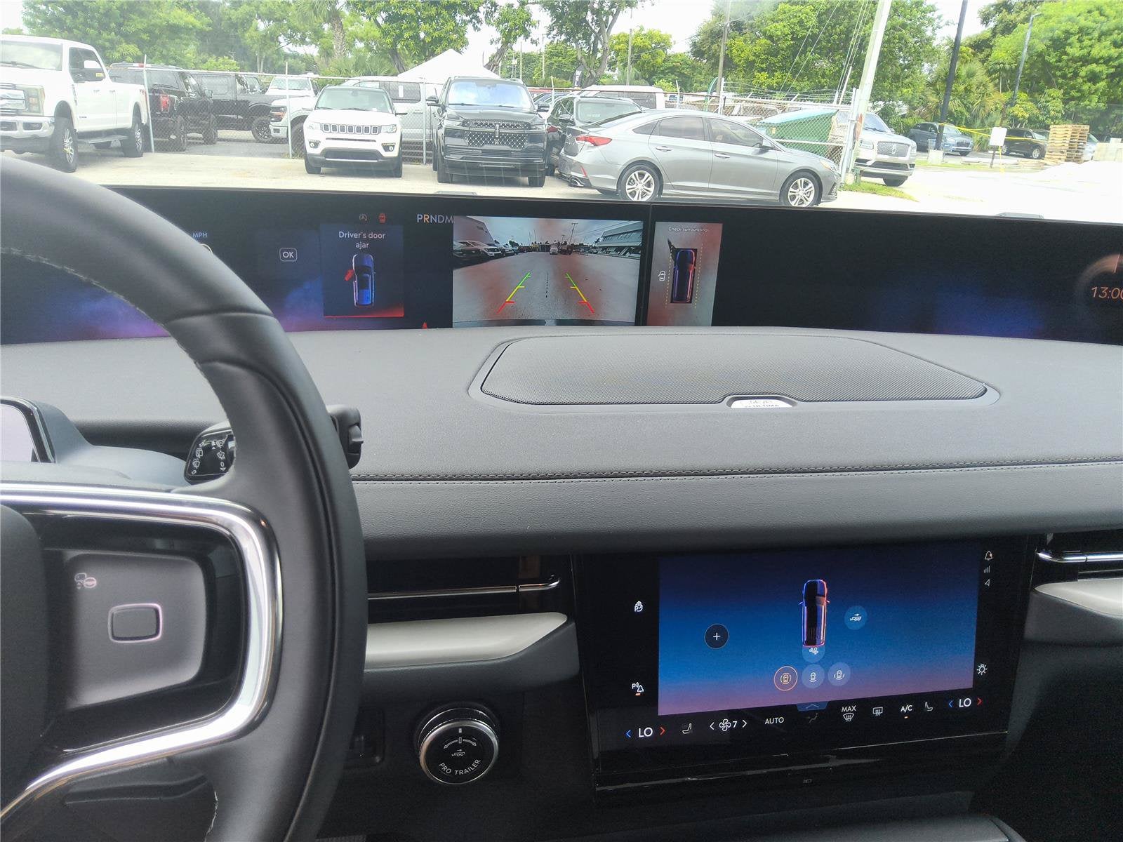 2027 Lincoln Navigator L