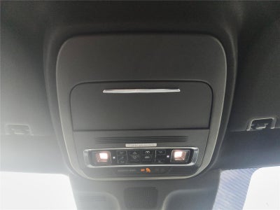2027 Lincoln Navigator L