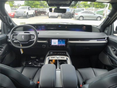 2027 Lincoln Navigator L