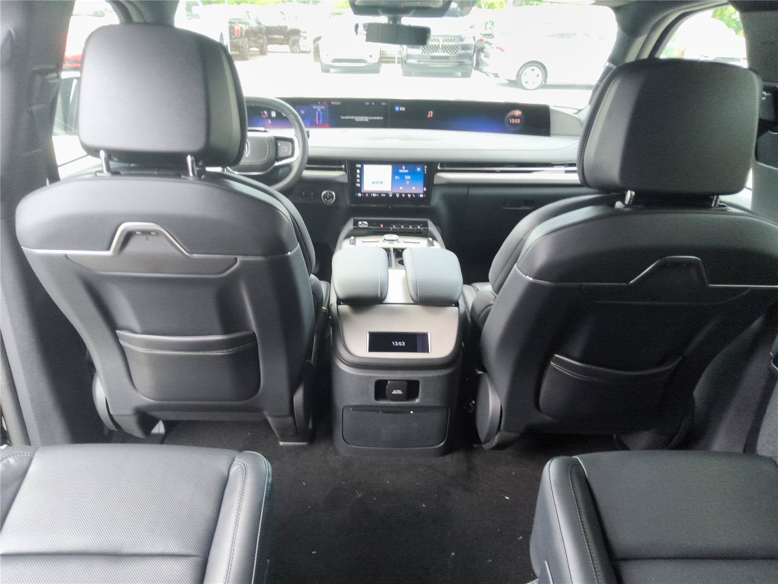 2027 Lincoln Navigator L