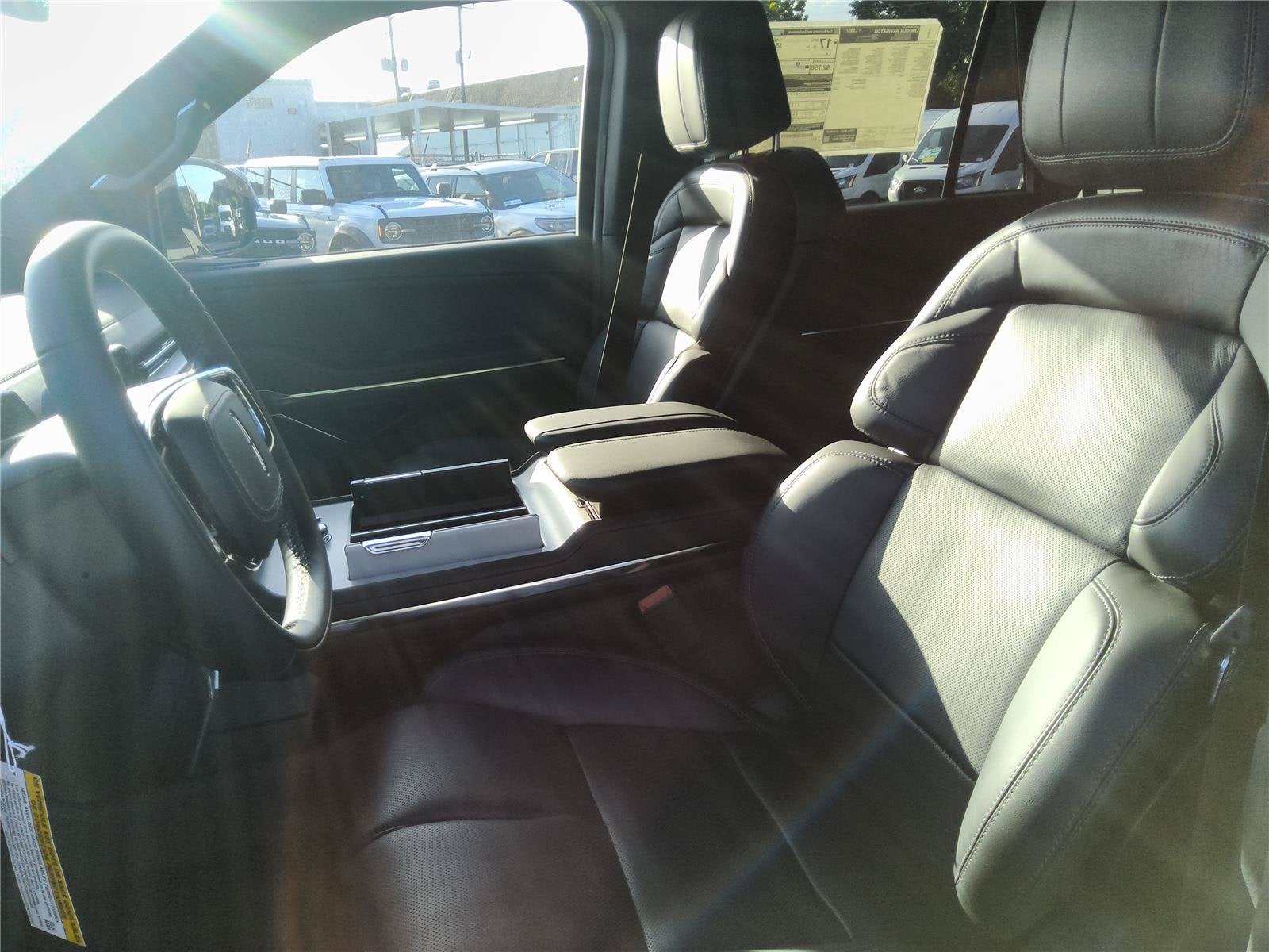 2027 Lincoln Navigator L