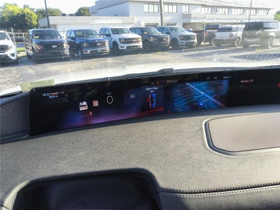 2027 Lincoln Navigator L