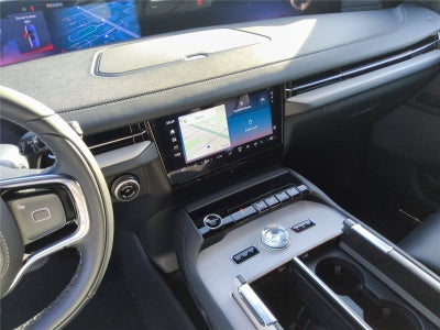 2027 Lincoln Navigator L