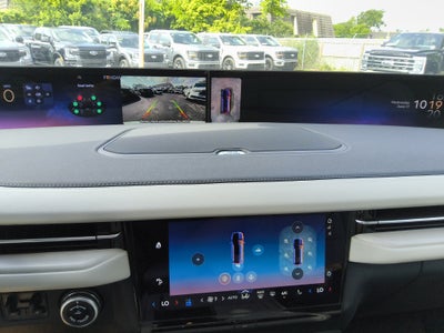 2026 Lincoln Navigator L