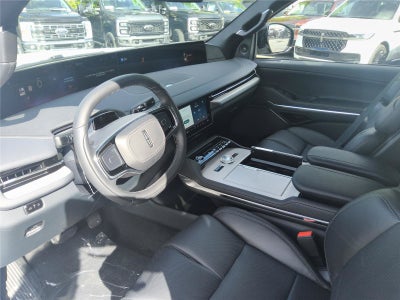 2027 Lincoln Navigator L