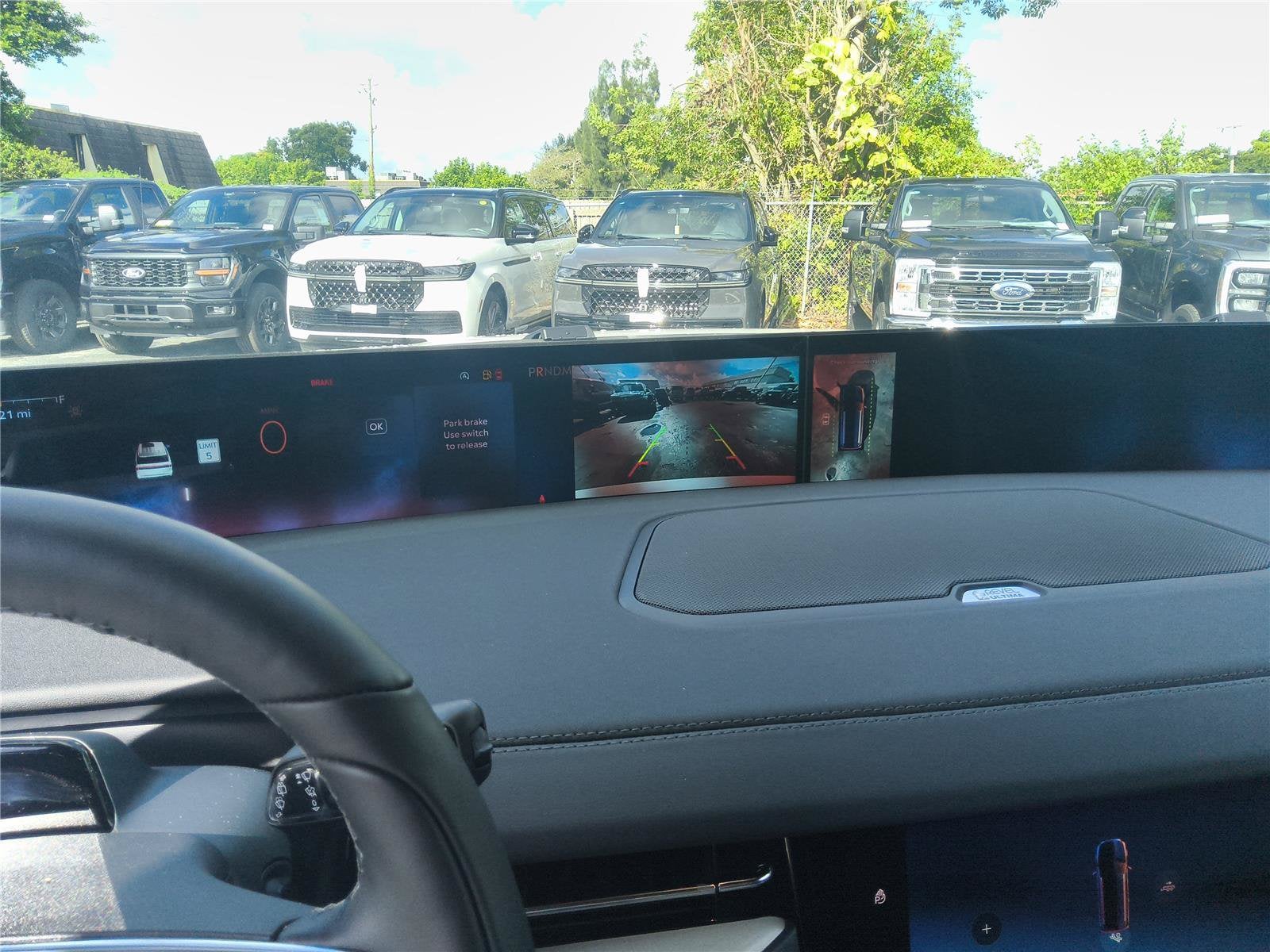 2027 Lincoln Navigator L