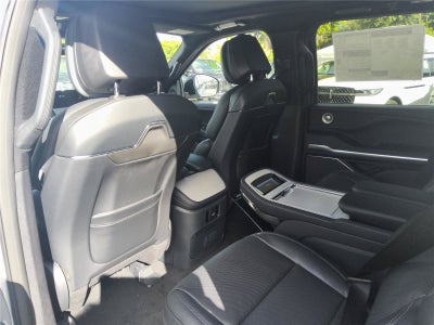2027 Lincoln Navigator L