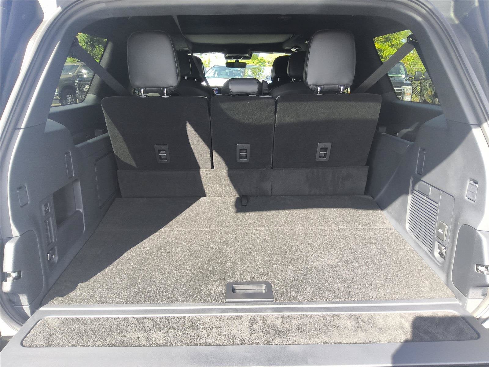 2027 Lincoln Navigator L