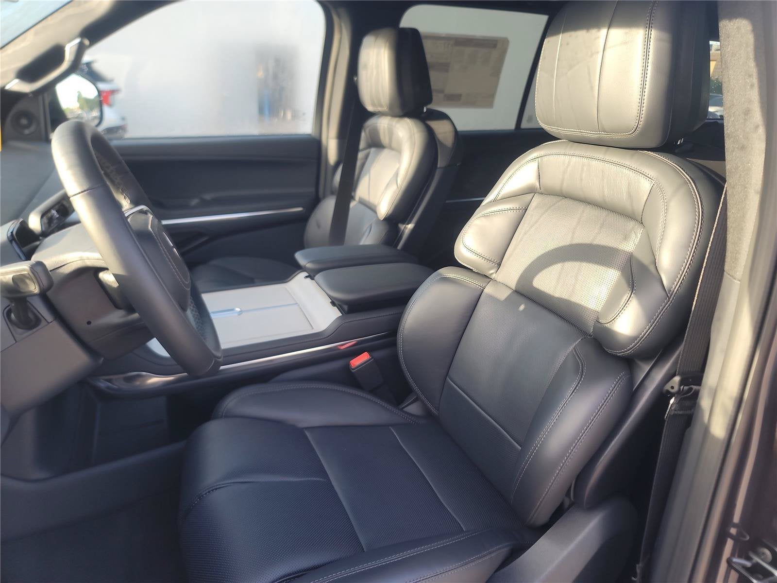 2027 Lincoln Navigator L