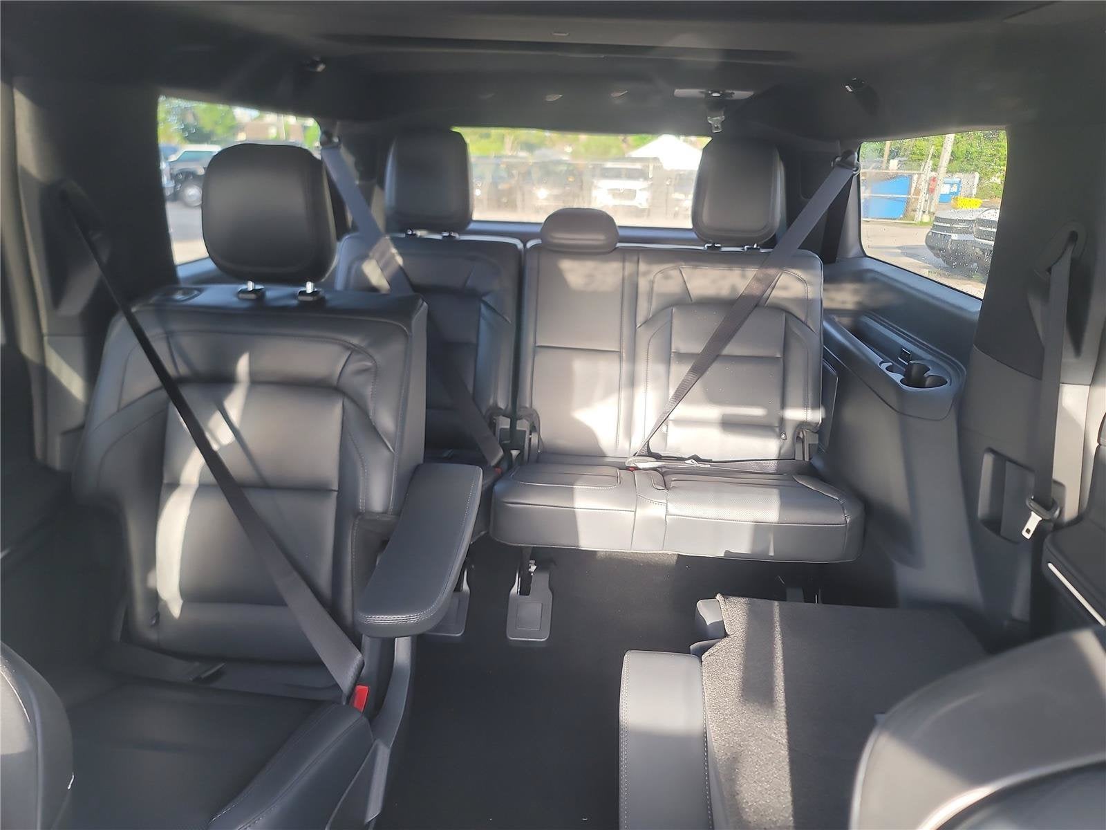2027 Lincoln Navigator L
