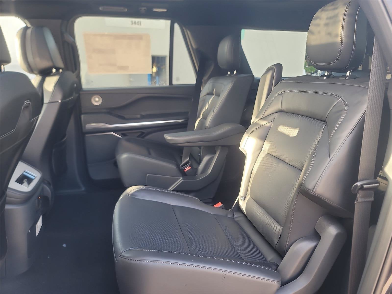 2027 Lincoln Navigator L