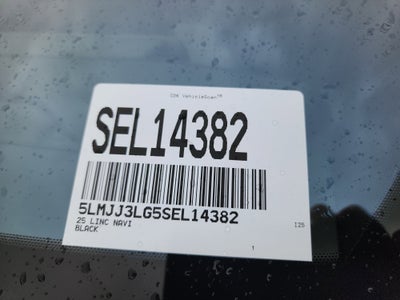 2025 Lincoln Navigator L Reserve