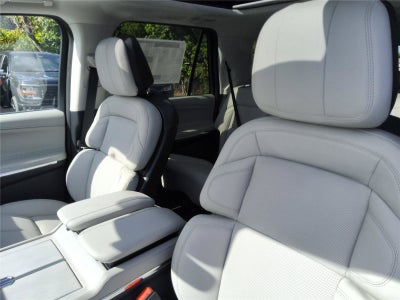 2026 Lincoln Navigator L