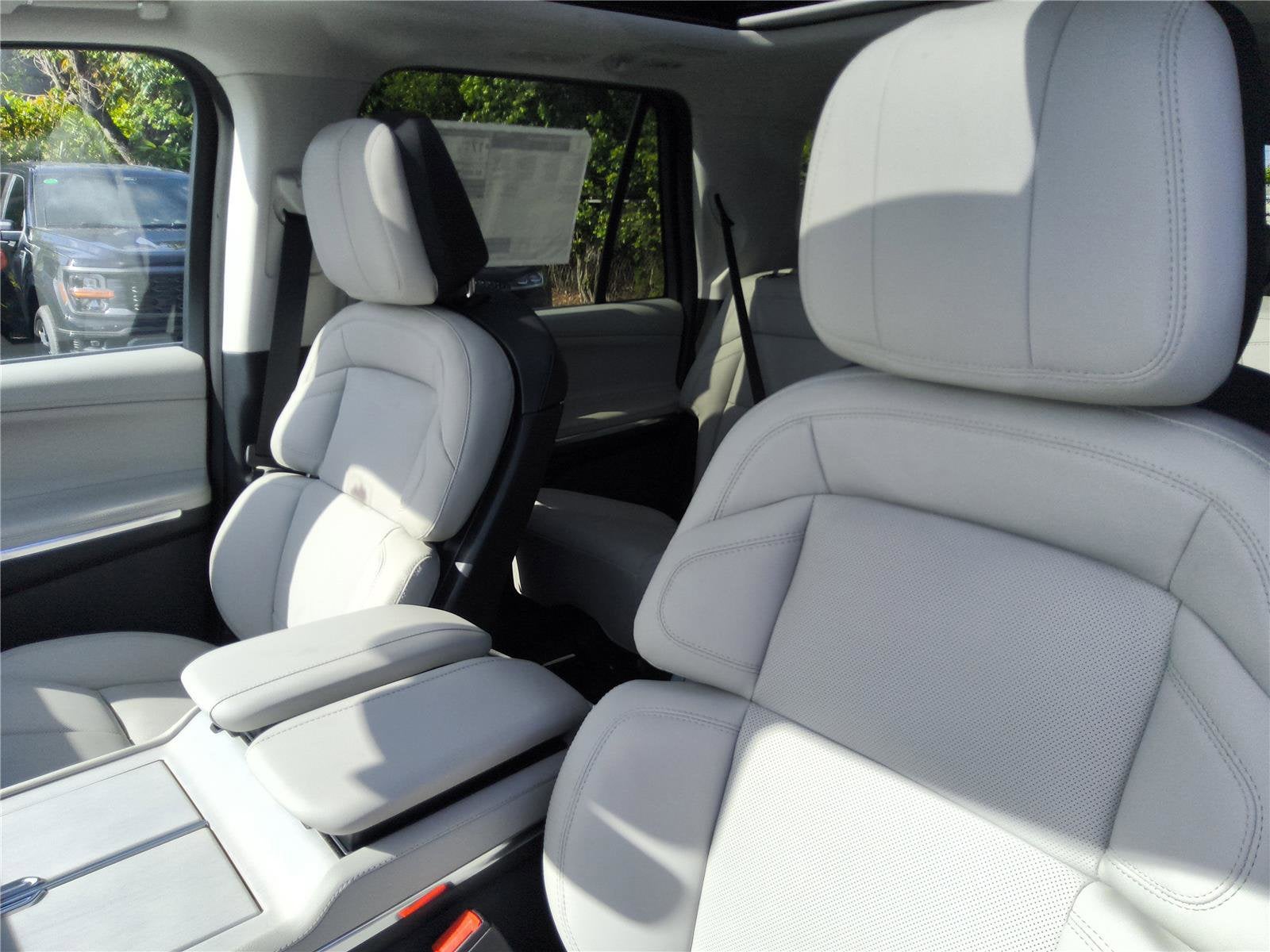 2026 Lincoln Navigator L