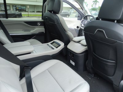 2026 Lincoln Navigator L
