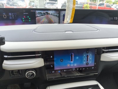 2026 Lincoln Navigator L
