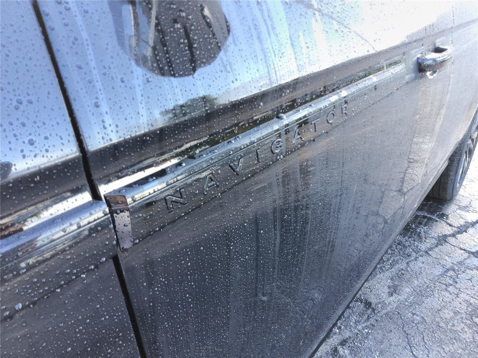 2027 Lincoln Navigator L