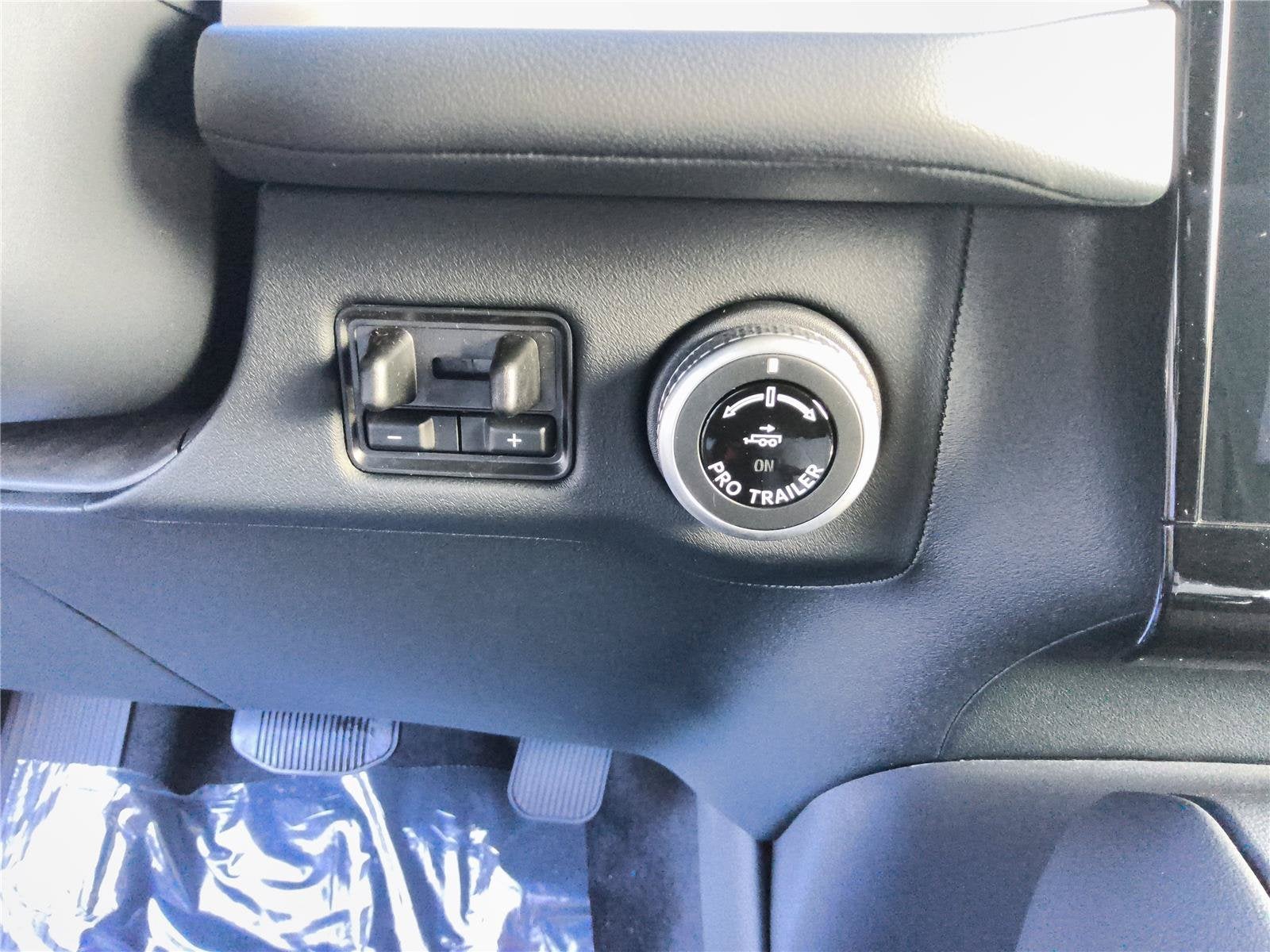 2027 Lincoln Navigator L