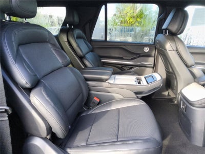2027 Lincoln Navigator L