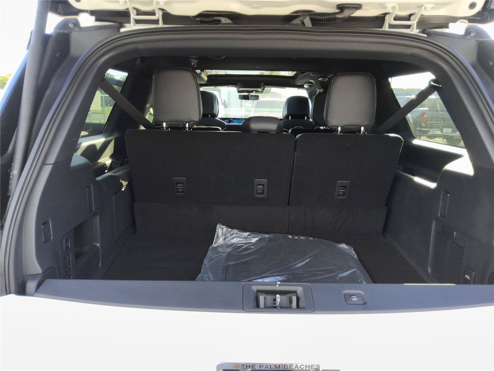 2027 Lincoln Navigator L