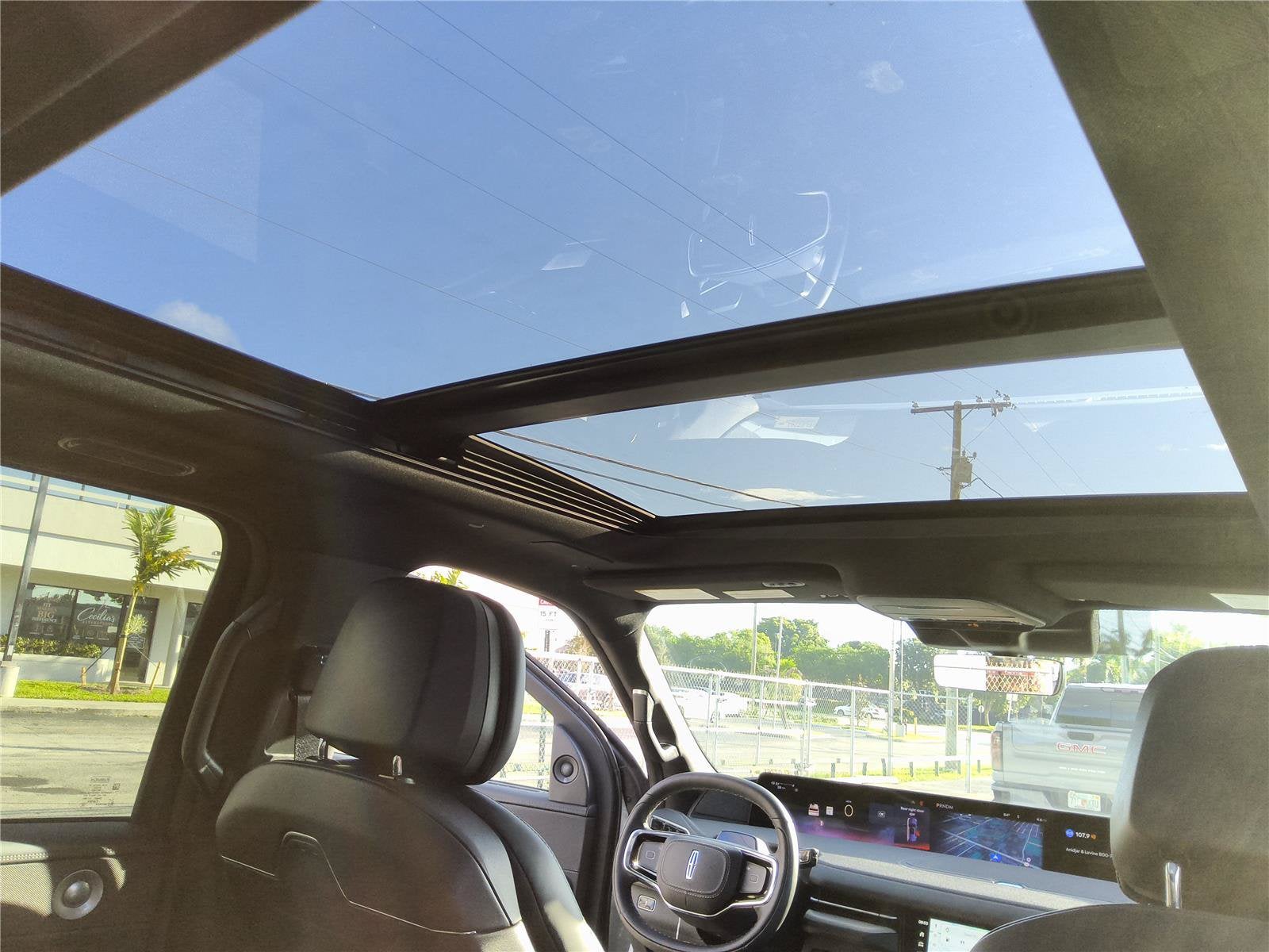 2027 Lincoln Navigator L