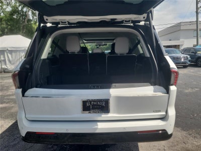 2026 Lincoln Navigator L
