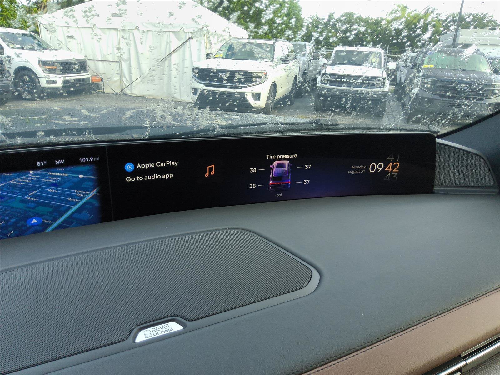 2026 Lincoln Navigator L