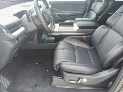 2027 Lincoln Navigator L