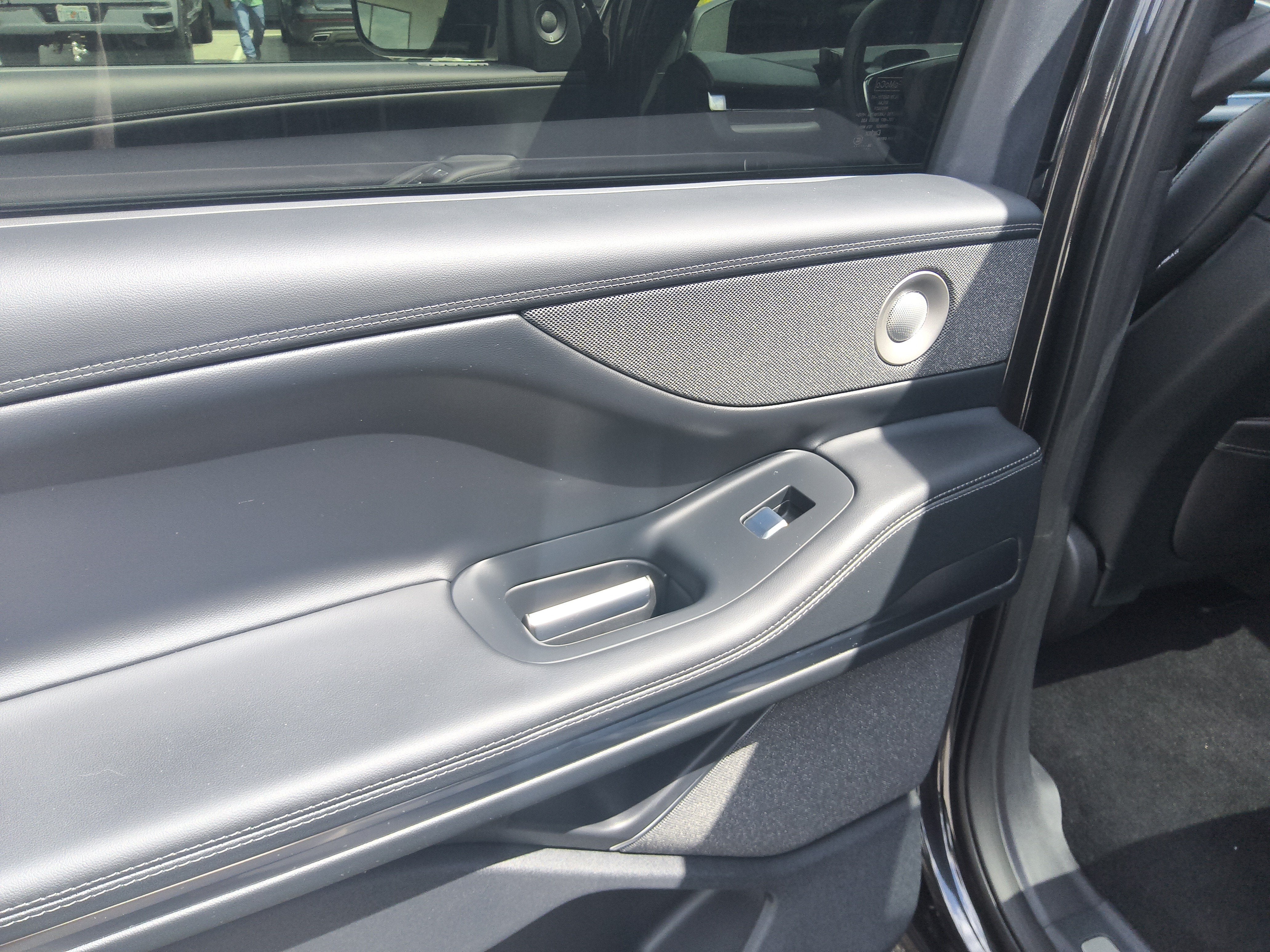 2027 Lincoln Navigator L