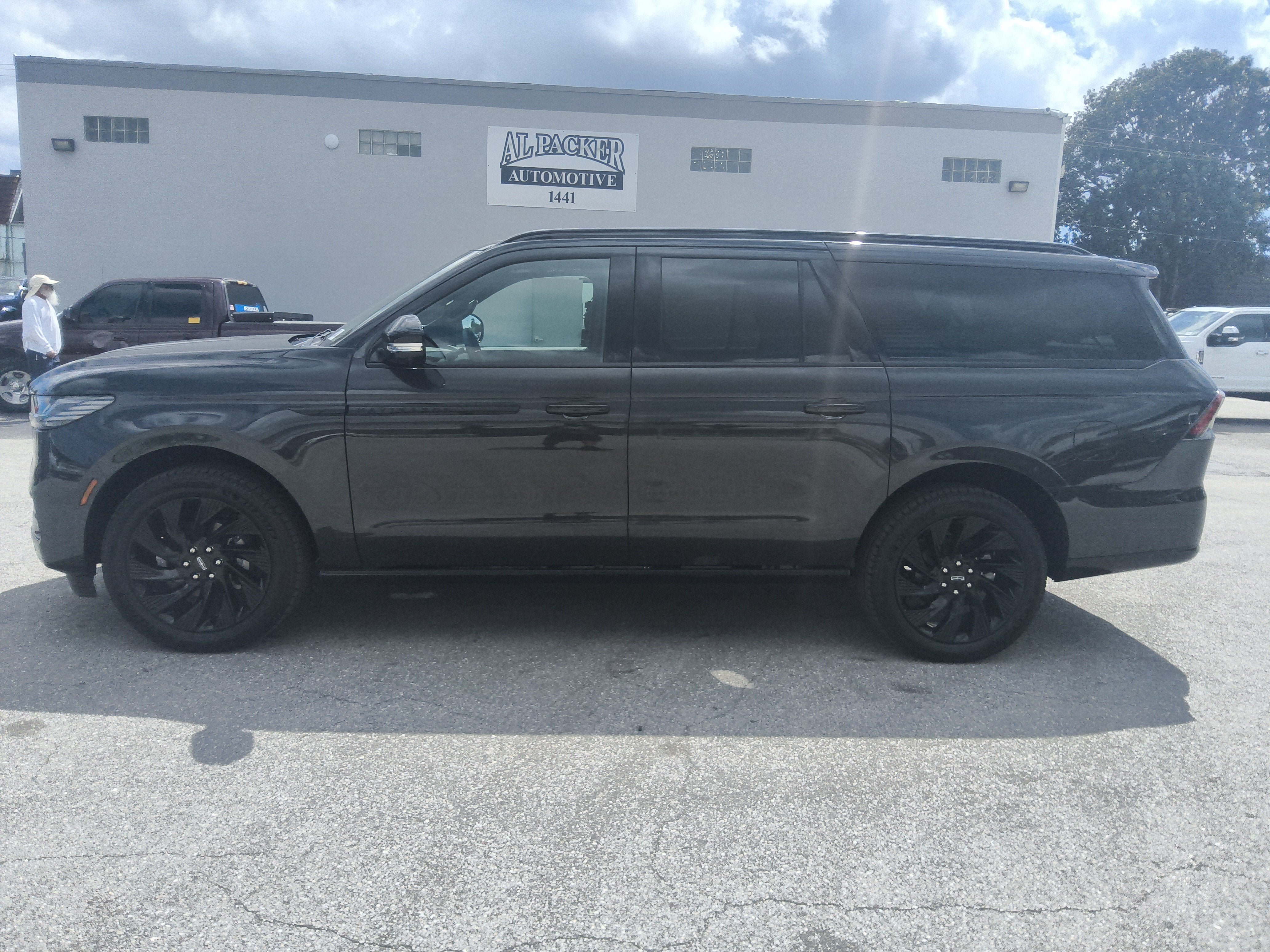 2027 Lincoln Navigator L
