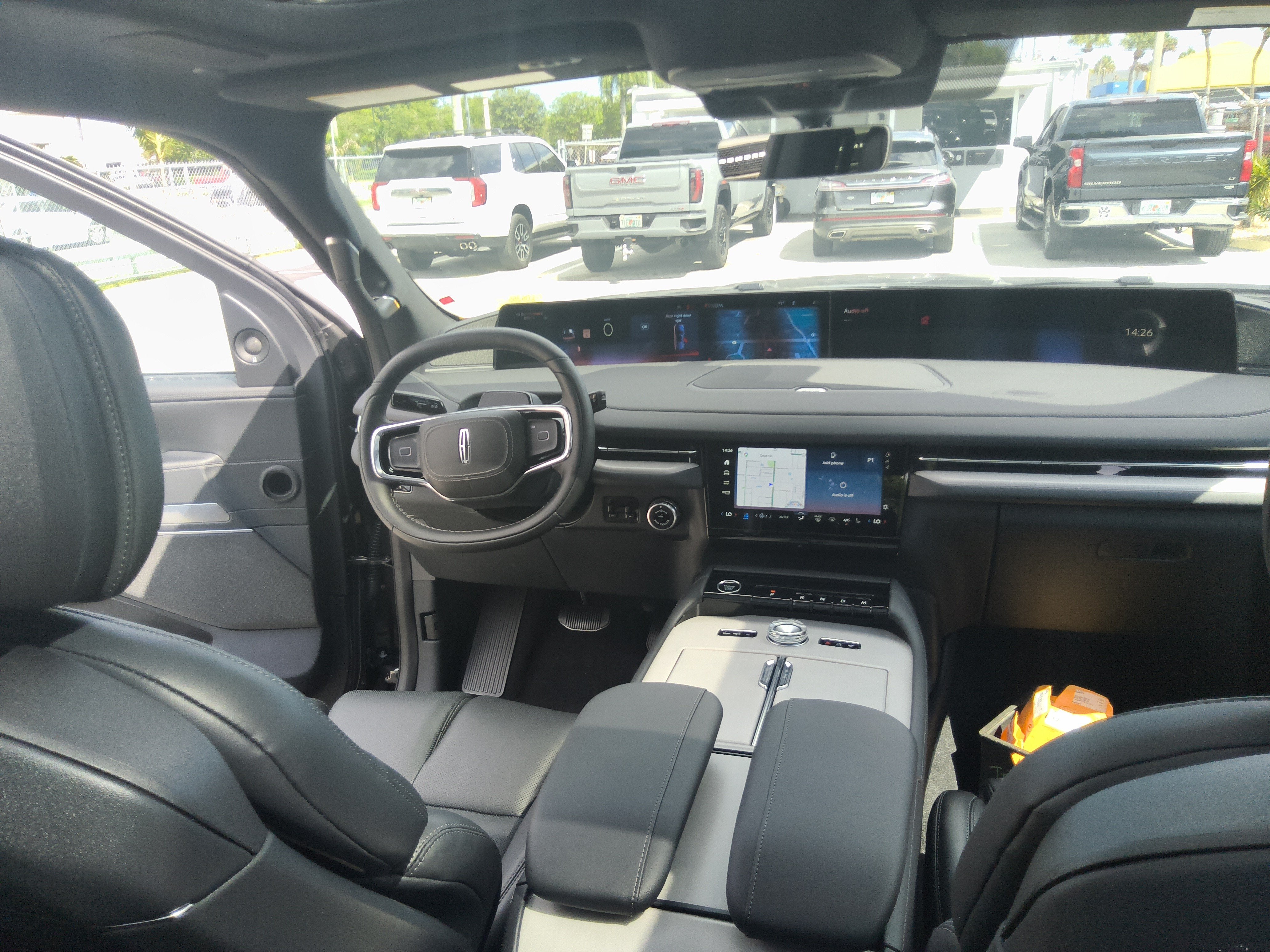 2027 Lincoln Navigator L