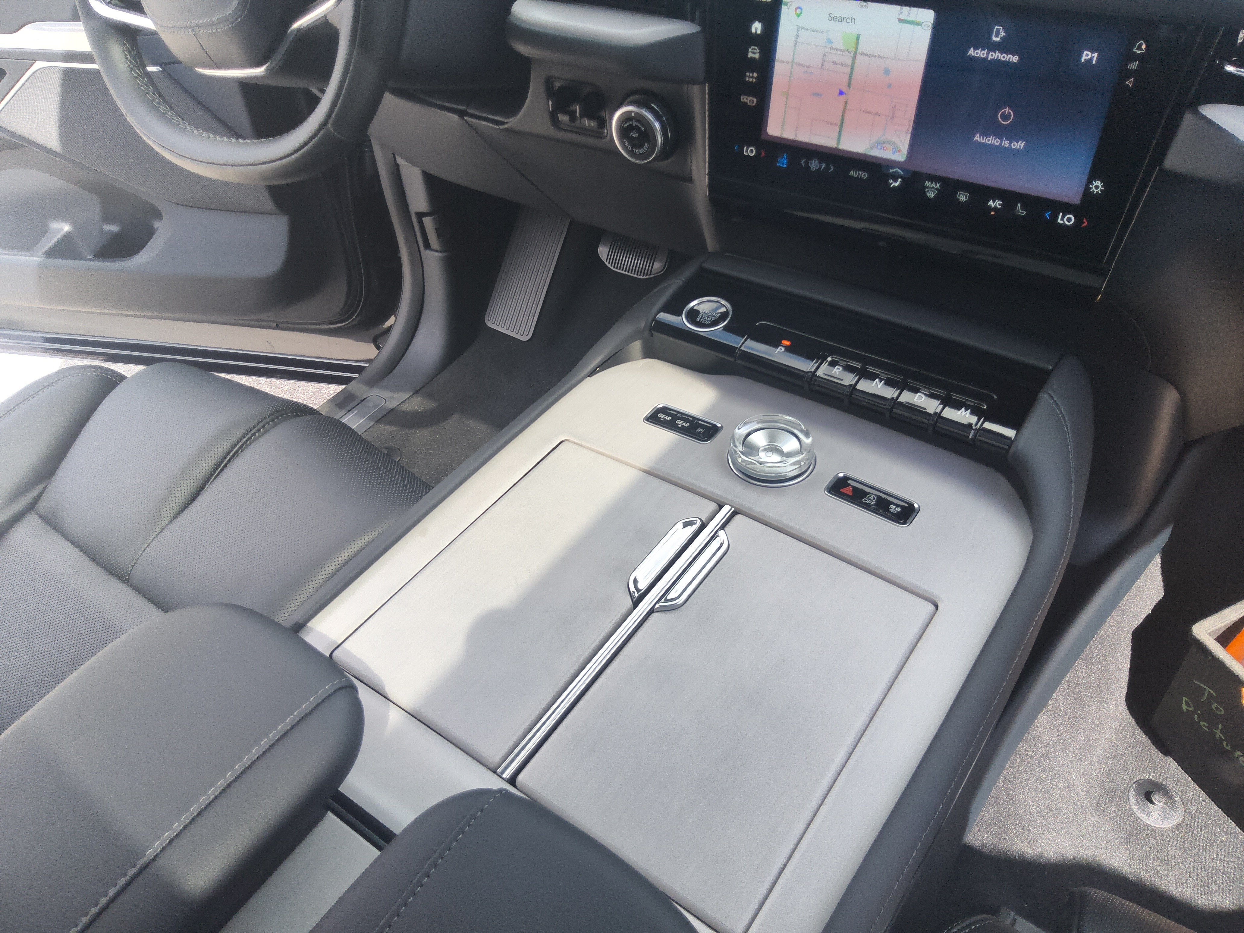 2027 Lincoln Navigator L
