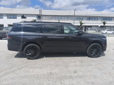 2027 Lincoln Navigator L