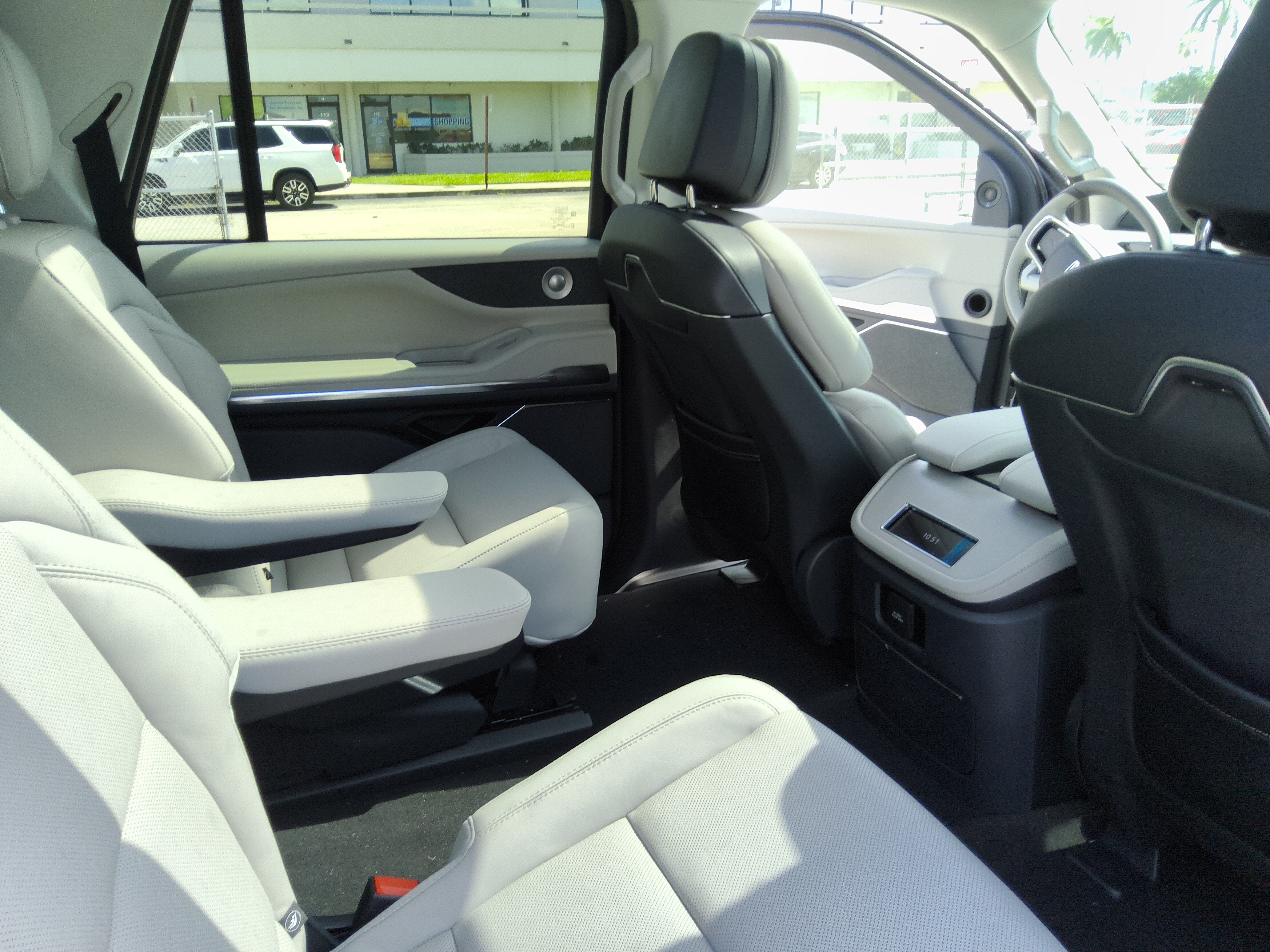 2026 Lincoln Navigator L