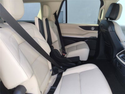 2027 Lincoln Navigator L