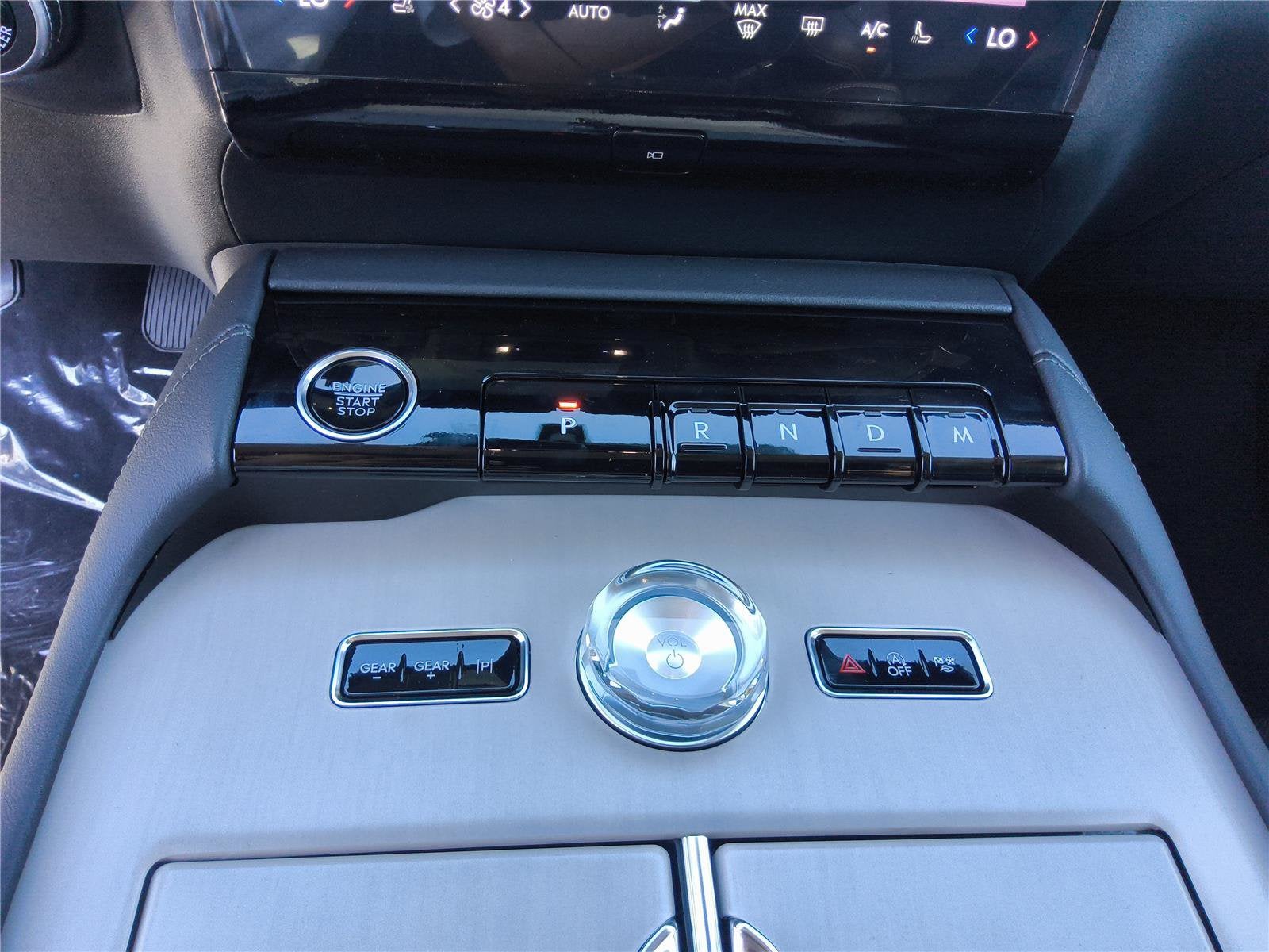 2027 Lincoln Navigator L