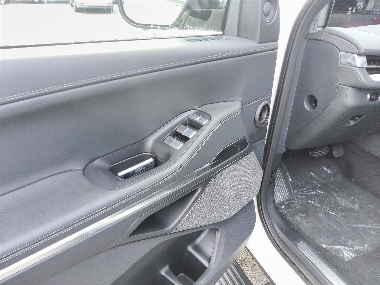 2027 Lincoln Navigator L