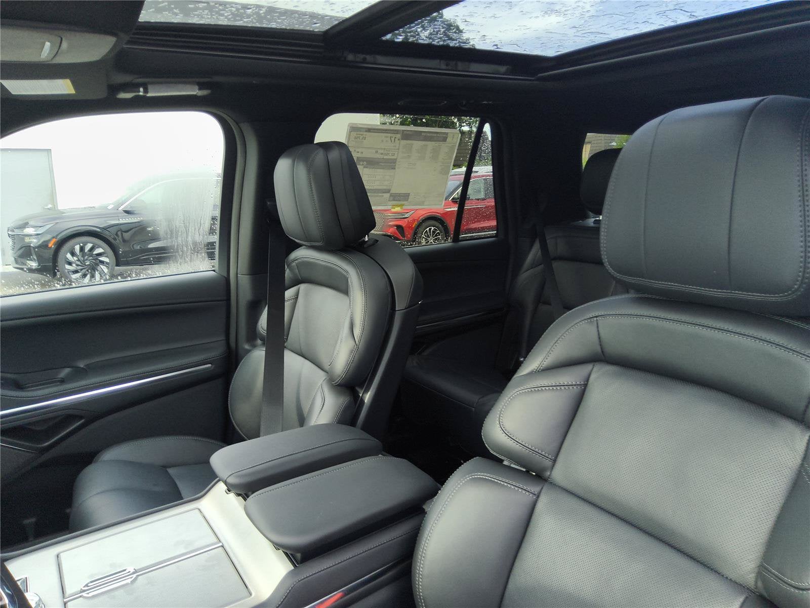 2027 Lincoln Navigator L