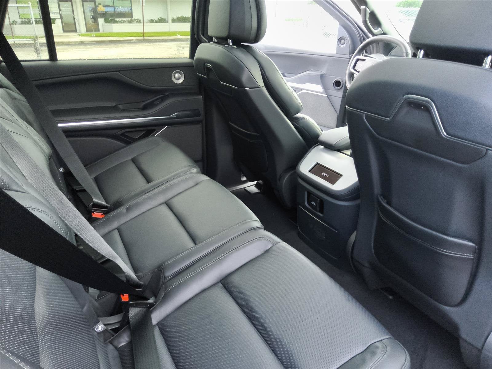 2027 Lincoln Navigator L