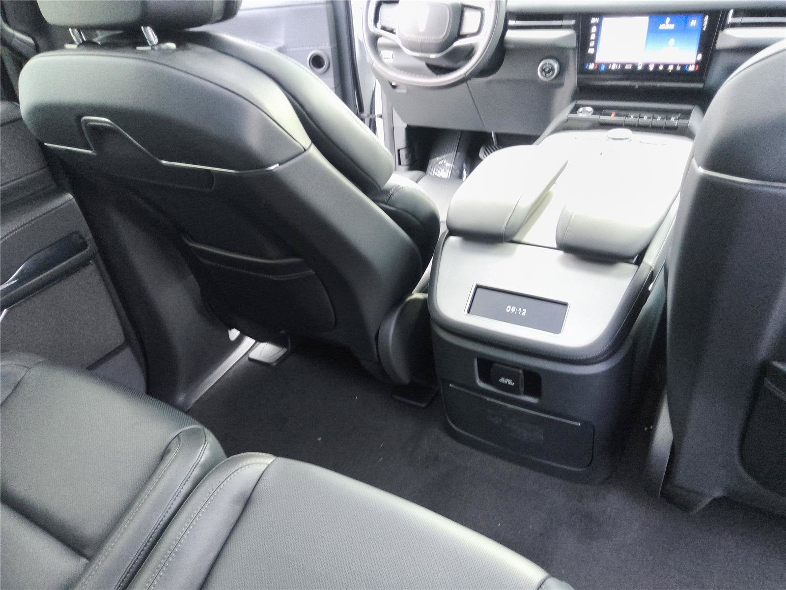 2027 Lincoln Navigator L