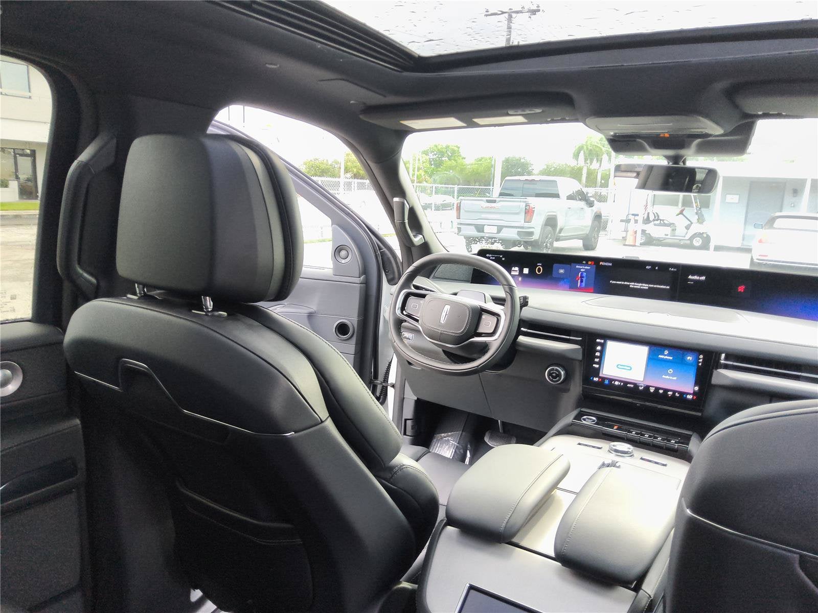 2027 Lincoln Navigator L