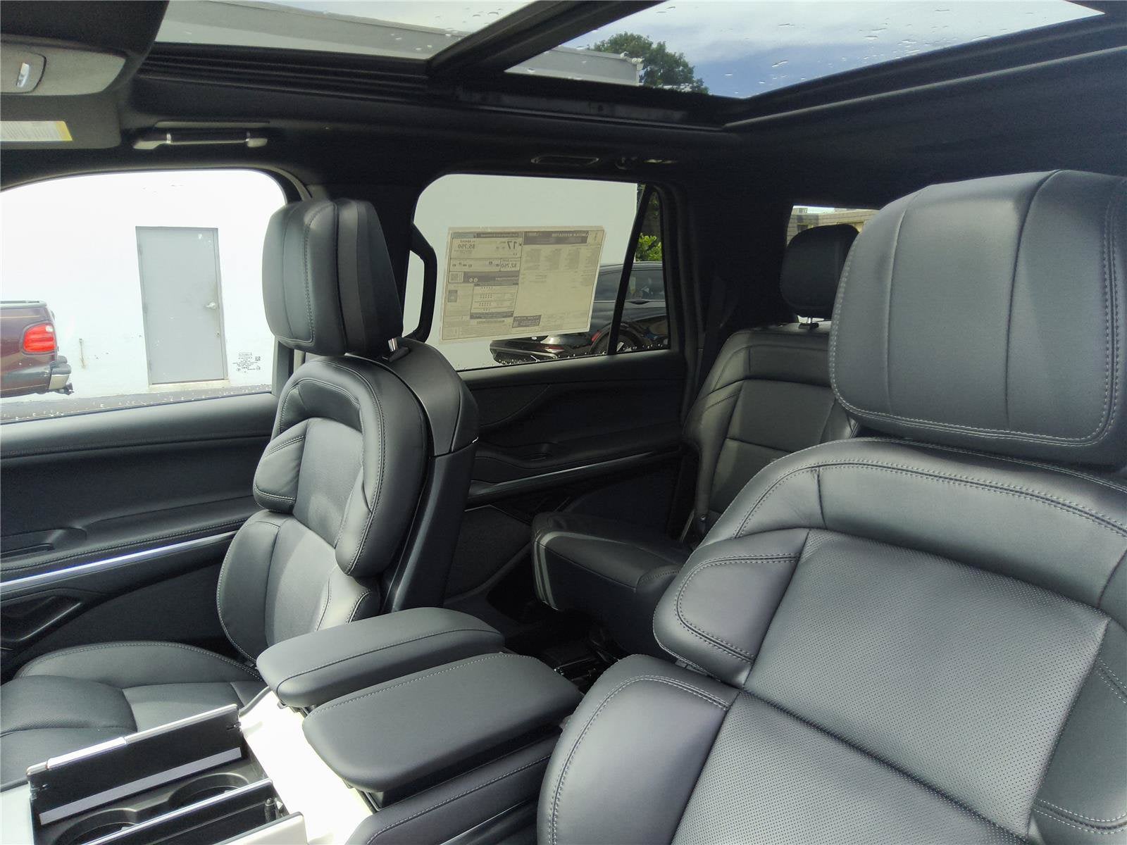 2027 Lincoln Navigator L