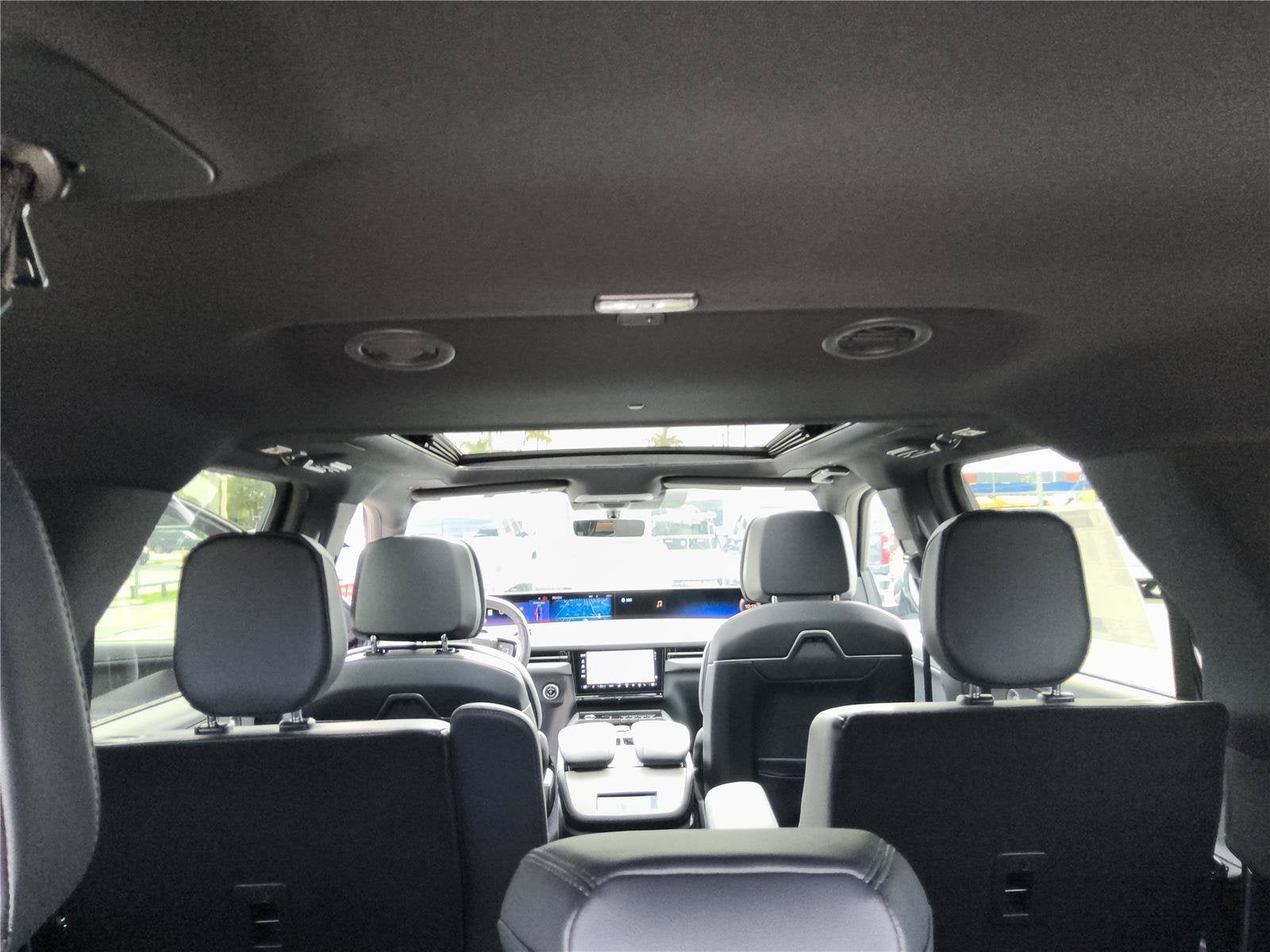 2027 Lincoln Navigator L