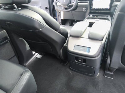2027 Lincoln Navigator L