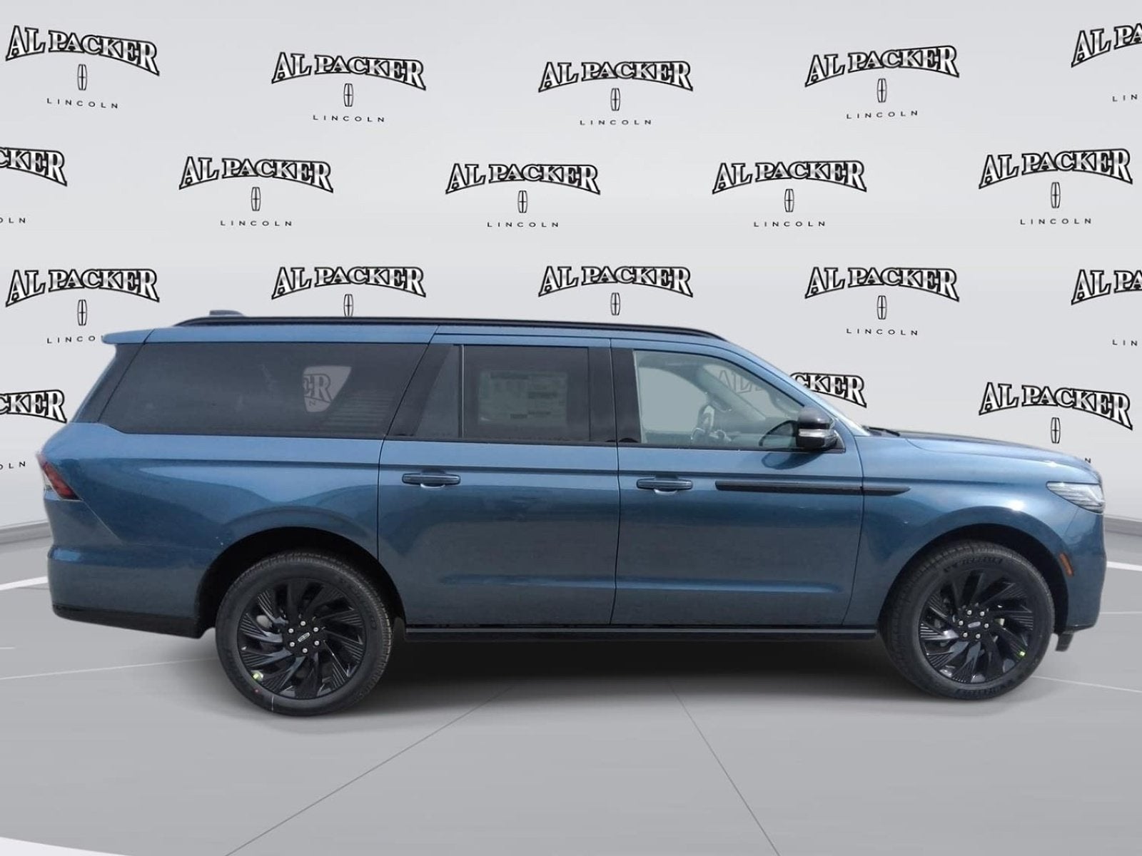 2027 Lincoln Navigator L