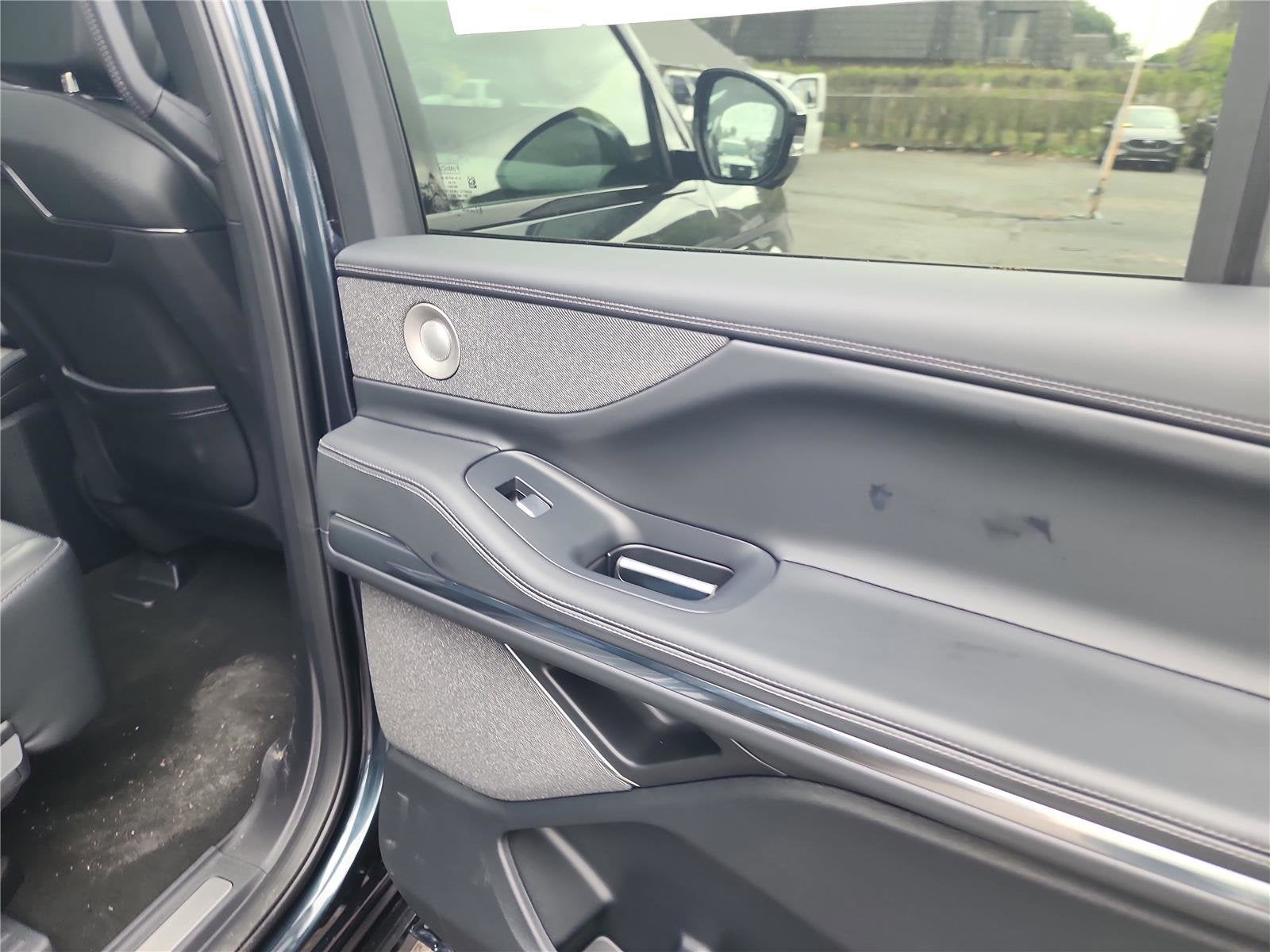 2026 Lincoln Navigator L