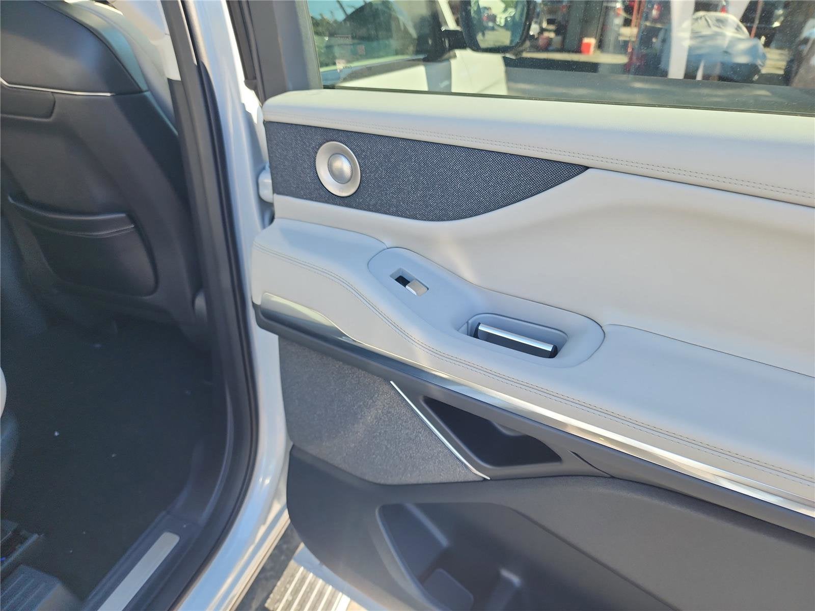 2026 Lincoln Navigator L