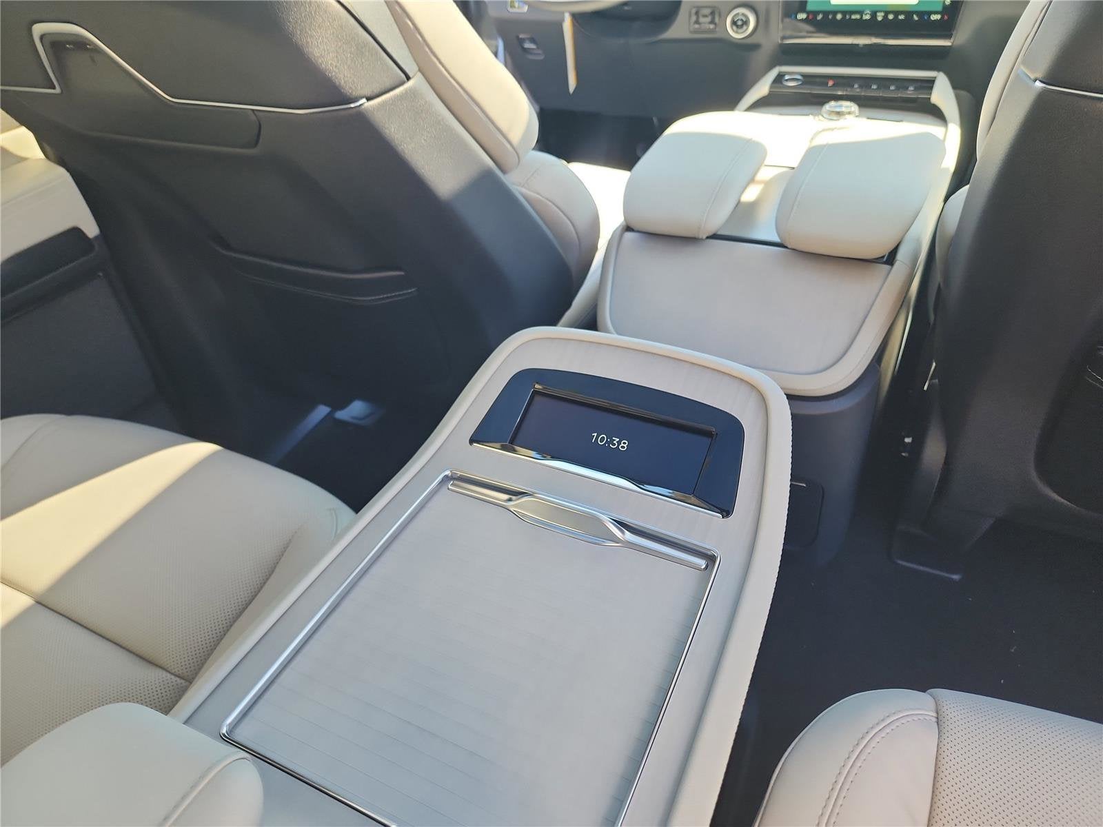 2026 Lincoln Navigator L